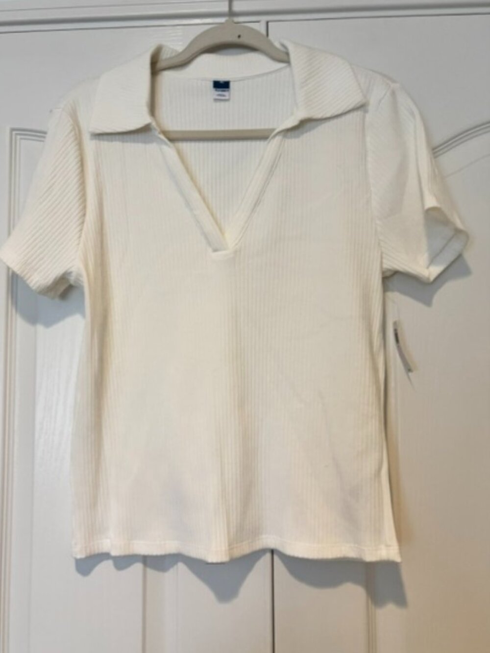 Old Navy White Colared Short Sleeve T-Shirt